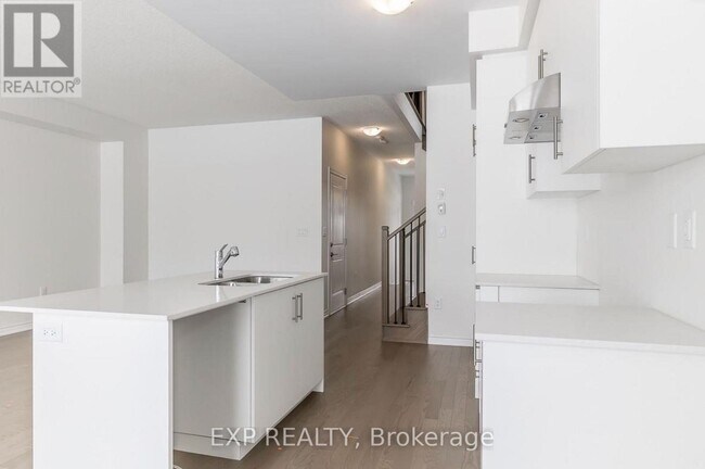 Building Photo - 129 Shepherd Dr