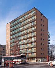 Building Photo - 440 Eglinton