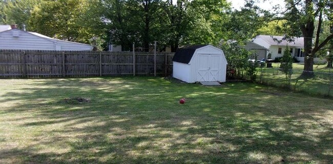 Building Photo - 4075 Kenneth Rd