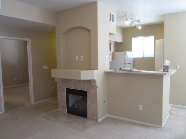 Building Photo - 9050 W Warm Springs Rd