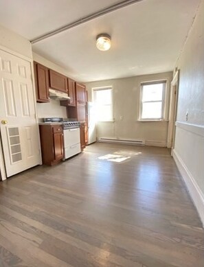 Primary Photo - 255 Hanover St