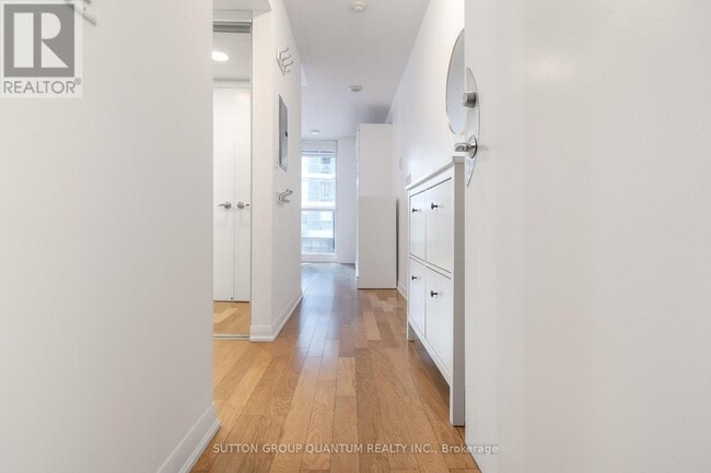 Building Photo - 600 Fleet St