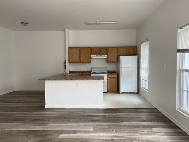 Building Photo - 113 South Adams Street, Unit 3