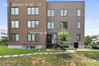 Building Photo - 1001 Bryant St NE