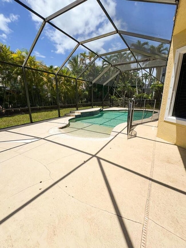 Photo - 7477 NW 114th Terrace House