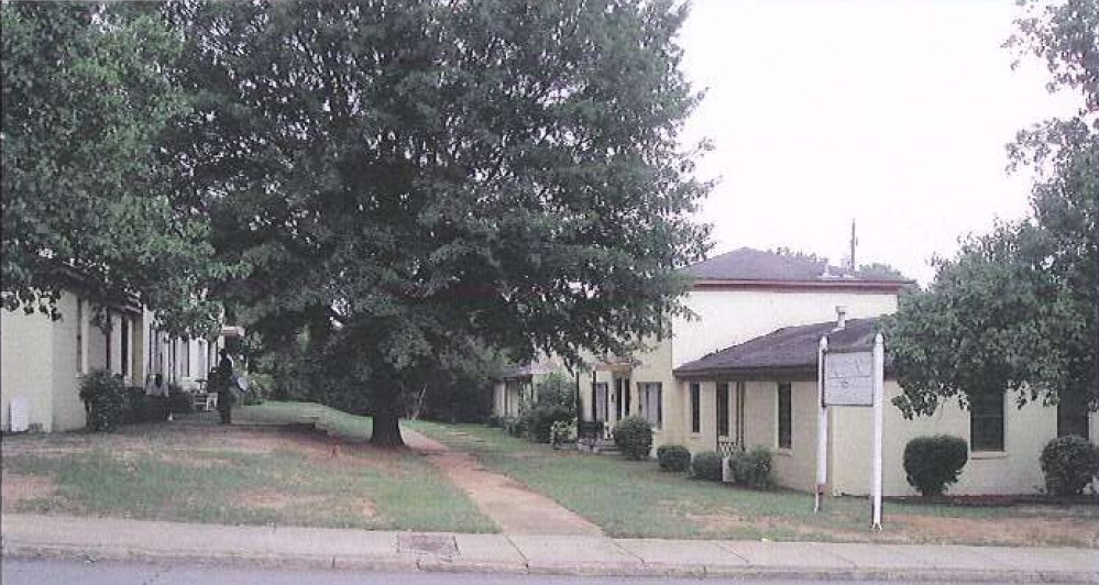 Primary Photo - North Garden