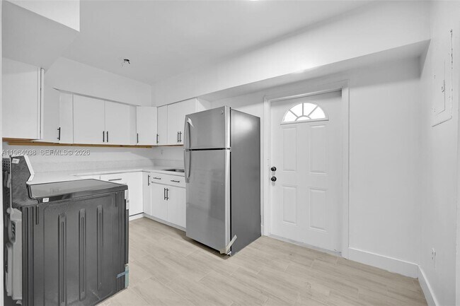 Foto del edificio - 1393 NW 102nd St