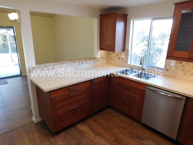 Foto del edificio - Great 3bd/2ba Home with 2 Car Garage!