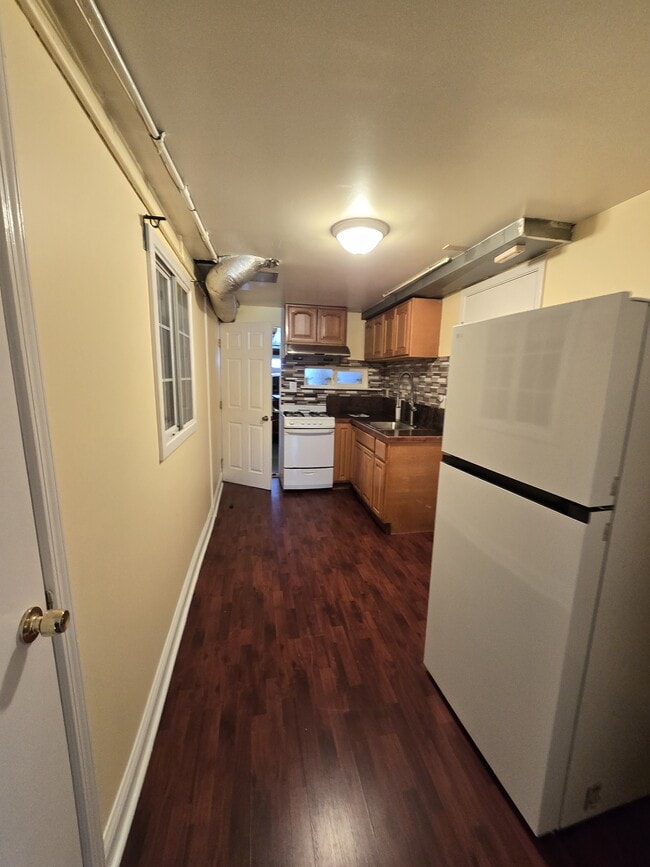 Foto del edificio - 706 Athens St