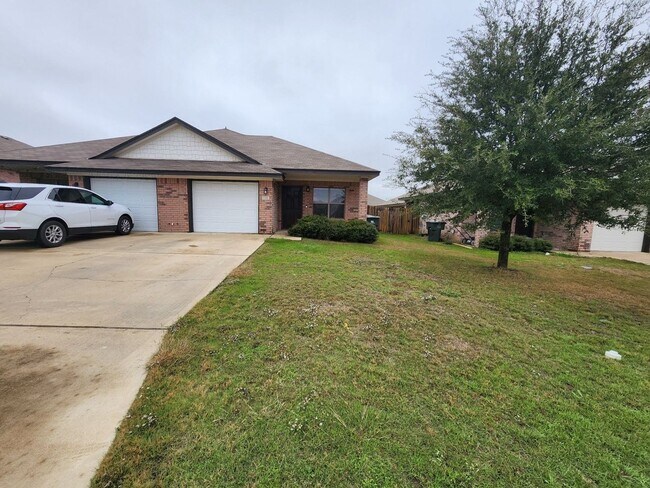 Building Photo - 614 Karey Drive