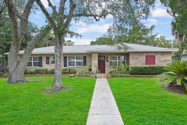 Building Photo - 23 Solano Ave