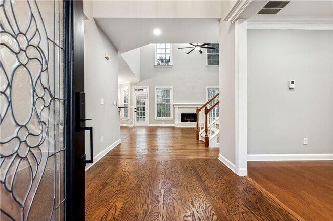 Building Photo - 7160 Fawn Lake Dr