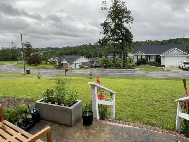 Photo - 105 King James Rd House