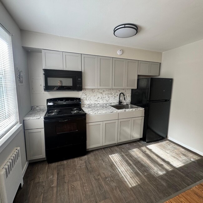 Photo - 1917 Alsace Rd Apartment