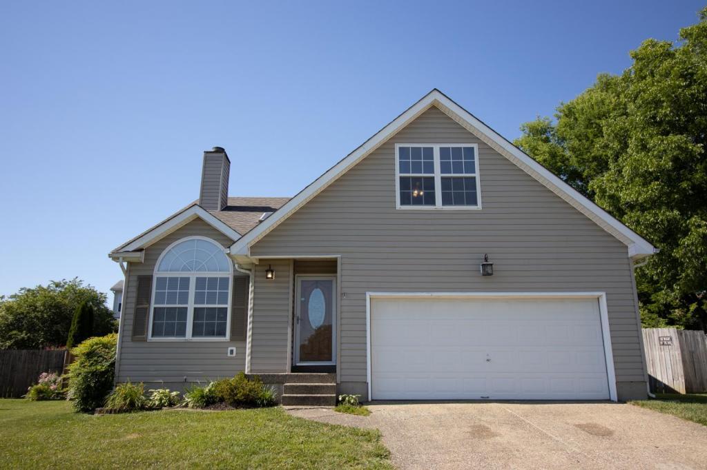 10526 Firview Ct, Louisville, KY 40299 House Rental in Louisville, KY
