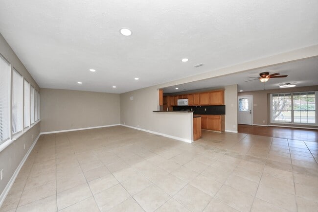 Foto del edificio - 7914 Marinette Dr