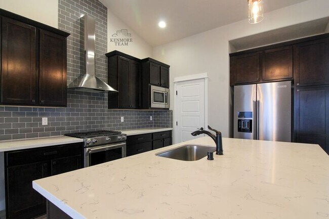 Foto del edificio - 3280 S Quincy St