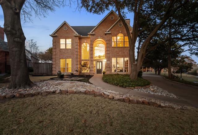 Foto del edificio - 2600 Cedarwood Ct