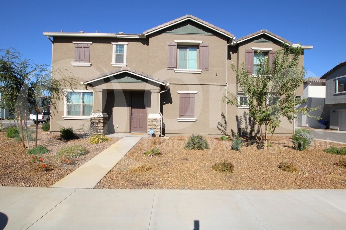 Photo - 5842 West Encinas Lane