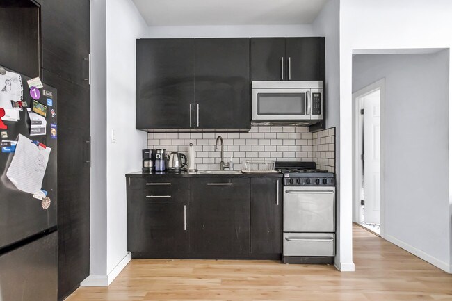 Building Photo - 43-42 45th St