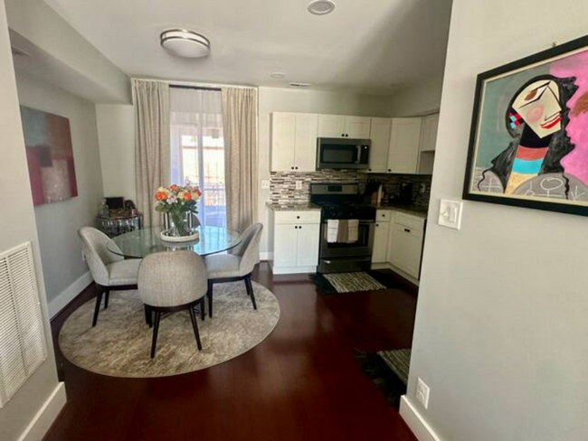 Foto del edificio - 3426 Eads St NE