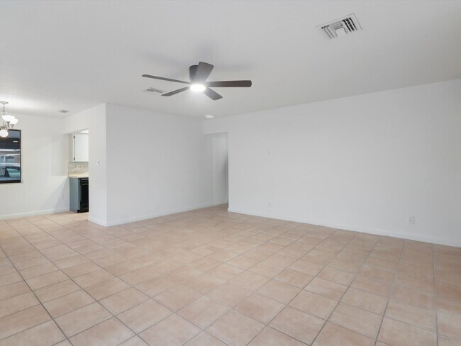 Foto del edificio - 509 NW 25th St