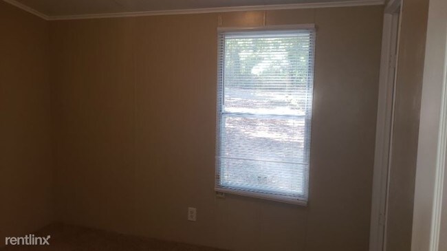 Foto del edificio - 3 br, 2 bath Mobile Home - 612 Englewood Dr