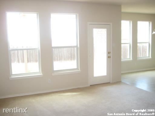Building Photo - 12627 Point Sound