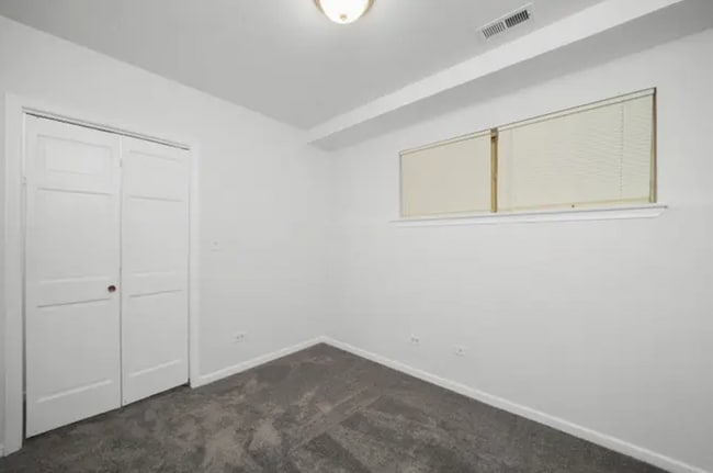 Building Photo - 3343 W Warren Blvd