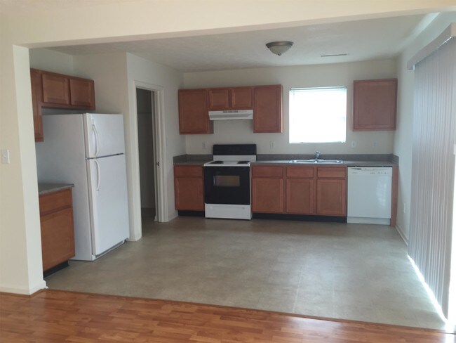 Foto del edificio - 4052 Lassen Ln