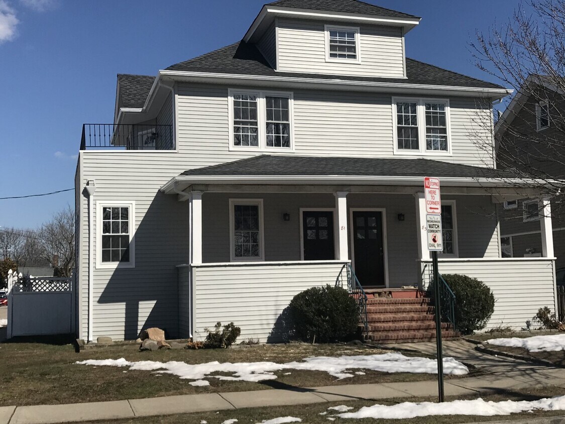 83 Marion St Unit 83, Lynbrook, NY 11563 Apartments in Lynbrook, NY