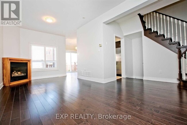 Building Photo - 32 Nottingham Dr