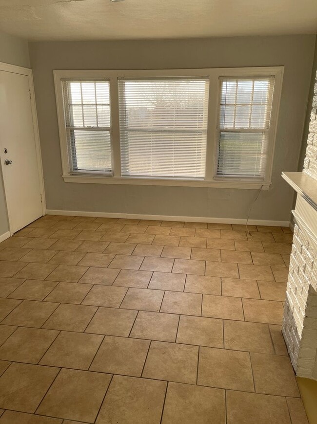 Foto del edificio - 4647 N Brady St