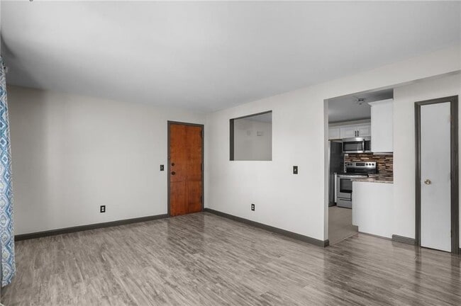Building Photo - 2160 Mineral Spring Ave