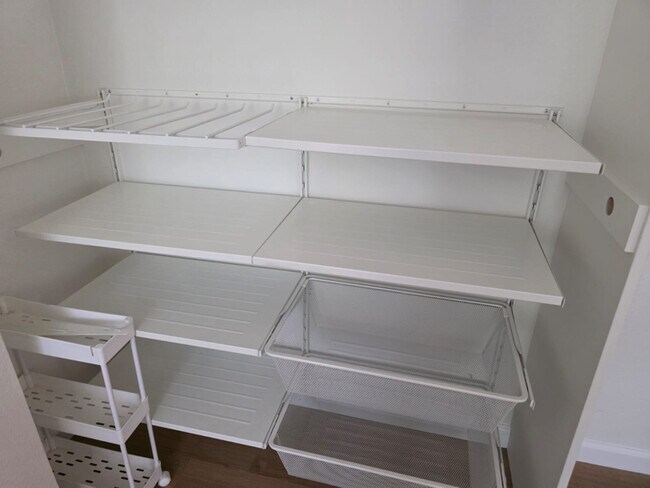 Foto del edificio - 2210 River Run Dr