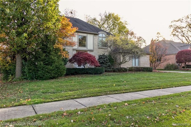 Building Photo - 1431 Provincial Dr