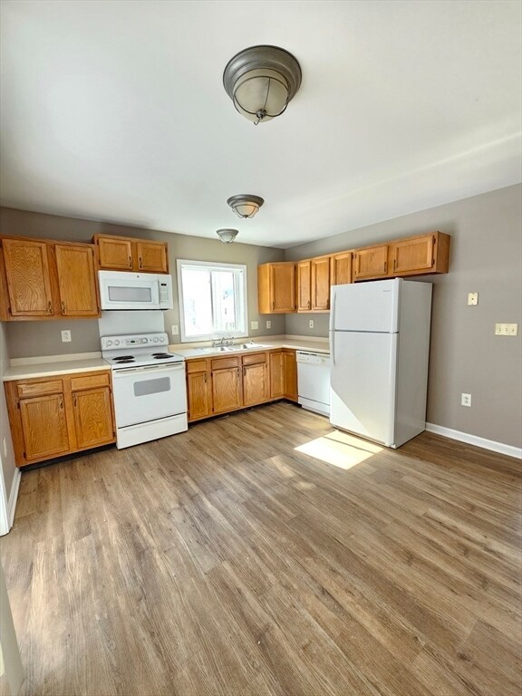 Foto del edificio - 56 Wigwam Hill Dr