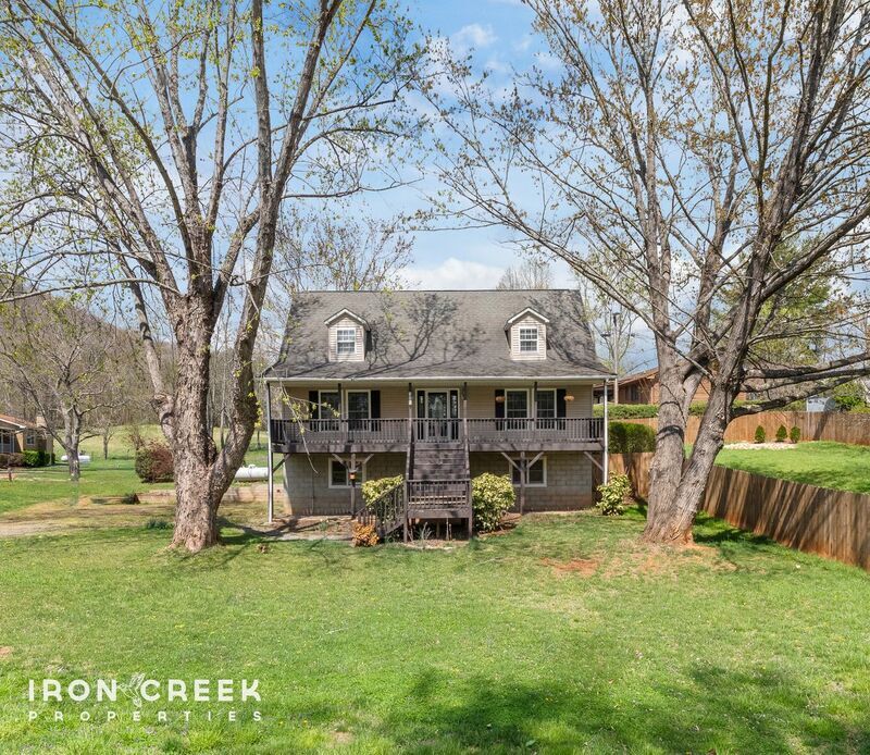 Foto principal - 448 Upper Grassy Branch Rd