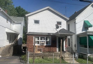 Building Photo - 1017 Acker Ave
