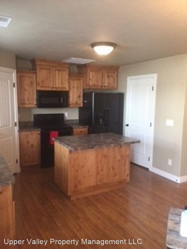 Building Photo - 3 br, 1.5 bath House - 545 Countryside Ave