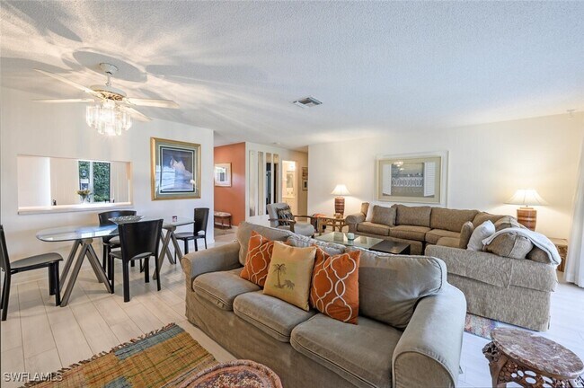 Building Photo - 83 Glades Blvd