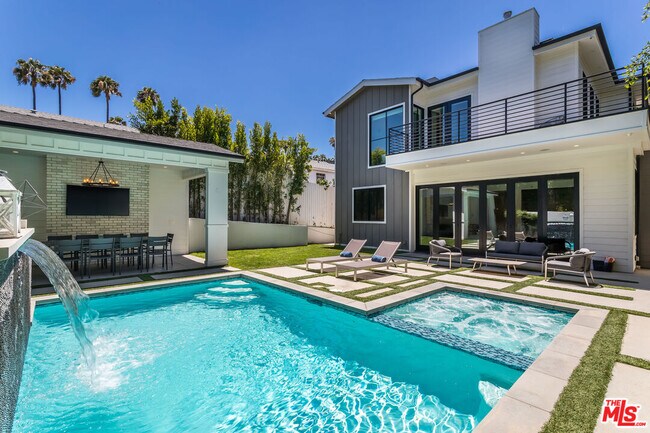 Foto del edificio - 1716 Courtney Ave