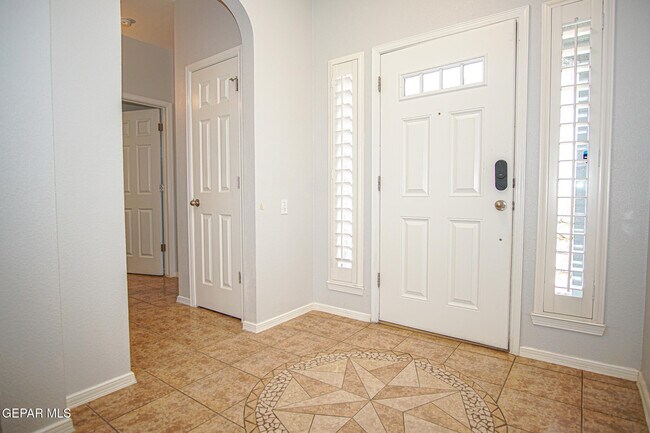 Foto del edificio - 5902 Redstone Mesa Ct