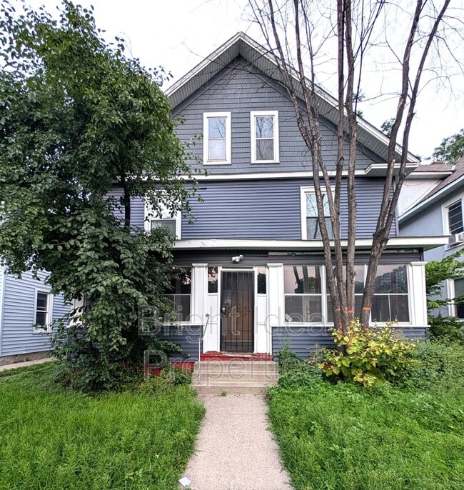Building Photo - 2709 Stevens Ave