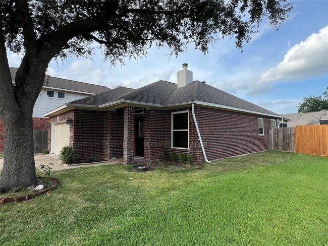 Building Photo - 3306 Wildhawk Dr