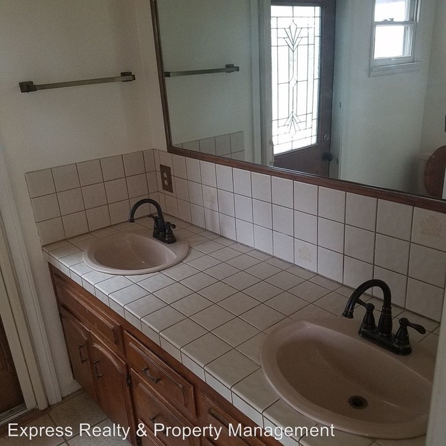 Building Photo - 3519 Cazador Ln
