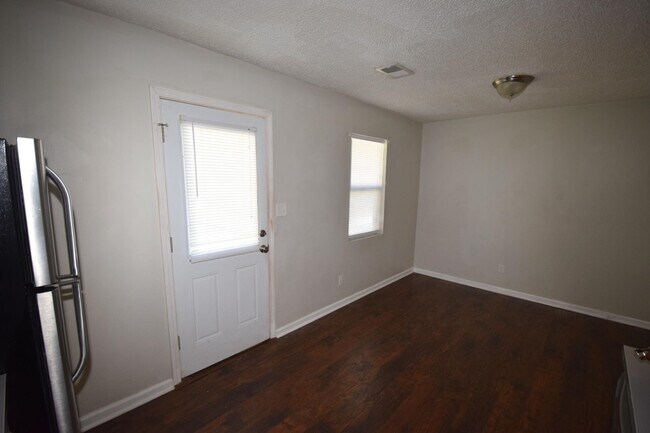 comer en la cocina/comedor - 308 Atlanta Ave SE