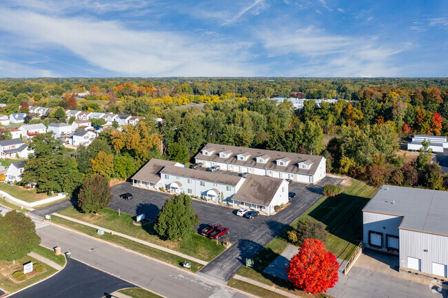 Aerial Photo - 2411 Beech St