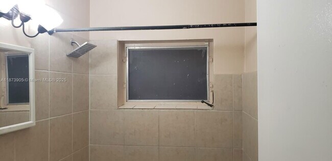 Building Photo - 2063 NE 173rd St