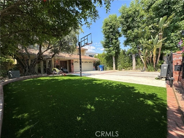 Foto del edificio - 14623 Weddington St